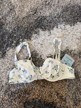 Shade & Shore Cream Bikini Top with Blue Berry Floral Print